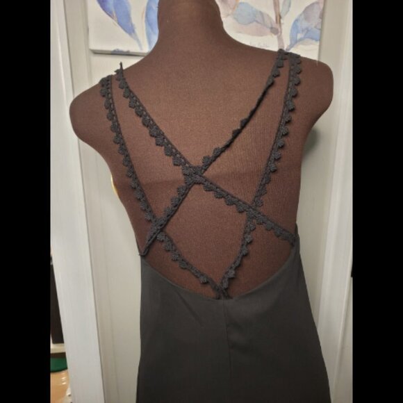 2 for $20 Tobi Crochet Slip Strappy Lace Back Dress - Picture 3 of 7